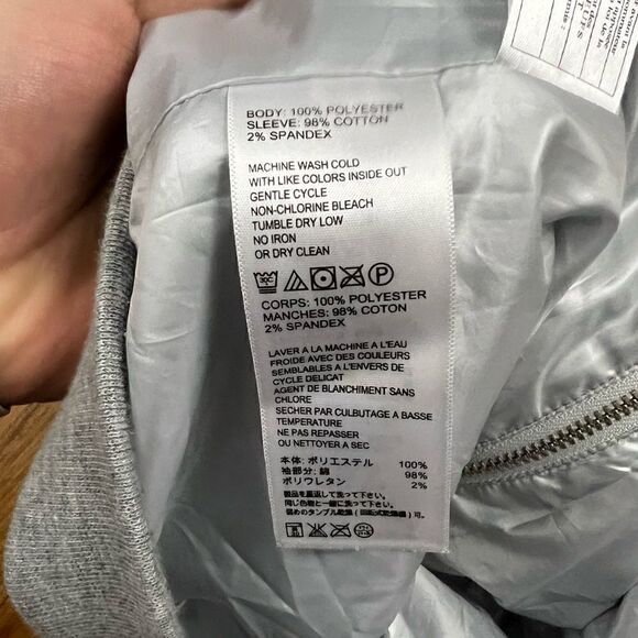 Tommy Bahama Lightweight Bomber Puffer Jacket - Picture 7 of 7